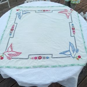 1940s 50s Bird & Daisy Tablecloth- Birds Function as Pockets for Playing Cards.